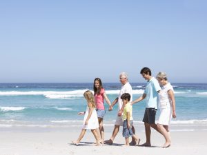 Read more about the article What Services In-Home Caregivers Provide / How In-Home Caregivers Can Help Your Loved Ones Stay Independent